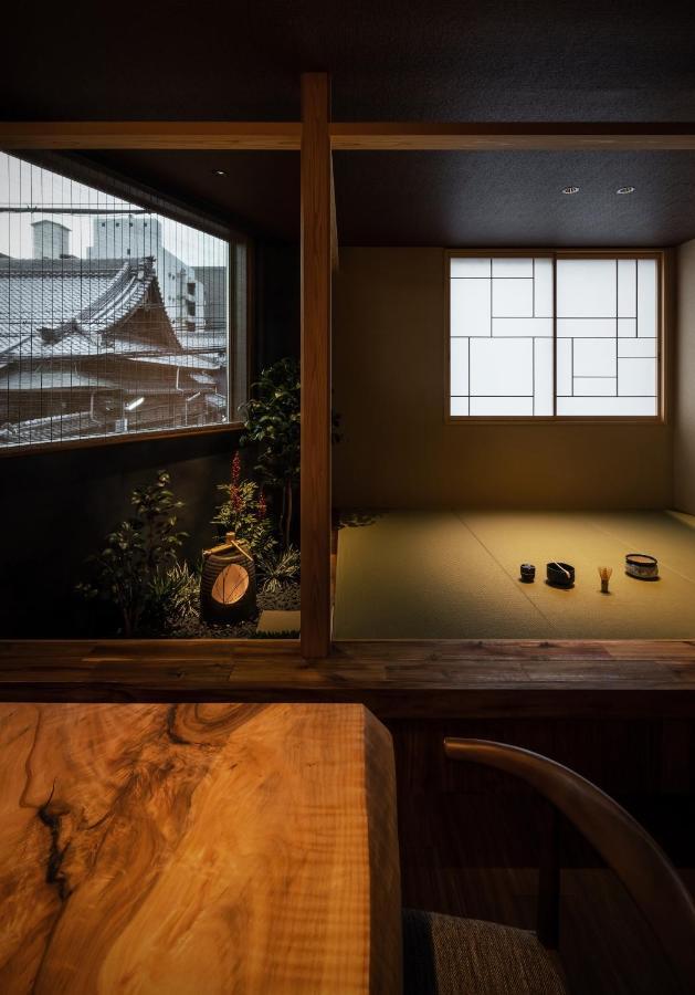 Villa 古今 天下茶屋 With A Private Parking Lot And A Half Open-Air Bath And Direct To Kix à Ōsaka Extérieur photo