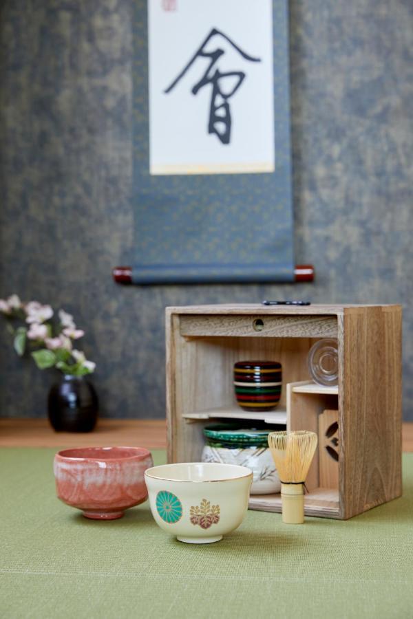 Villa 古今 天下茶屋 With A Private Parking Lot And A Half Open-Air Bath And Direct To Kix à Ōsaka Extérieur photo