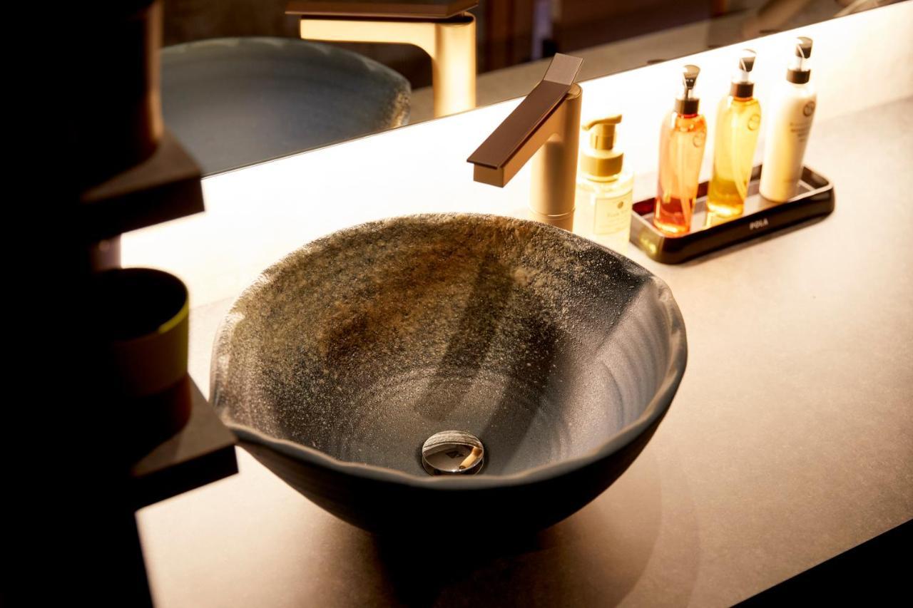 Villa 古今 天下茶屋 With A Private Parking Lot And A Half Open-Air Bath And Direct To Kix à Ōsaka Extérieur photo